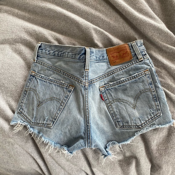 Levi Jean shorts - Picture 4 of 6